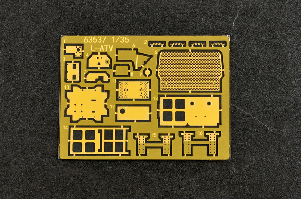 135-M1278A1-Heavy-Gun-Carrier-Modification-With-M153-CROWS-Photo-Etched