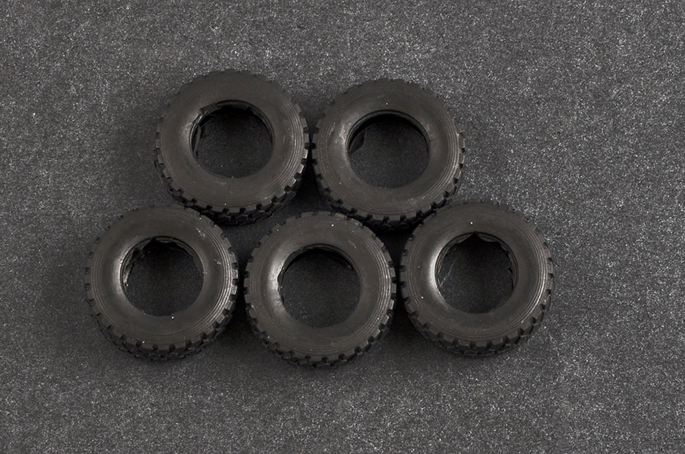 135-M1278A1-Heavy-Gun-Carrier-Modification-With-M153-CROWS-Vinly-Tyres