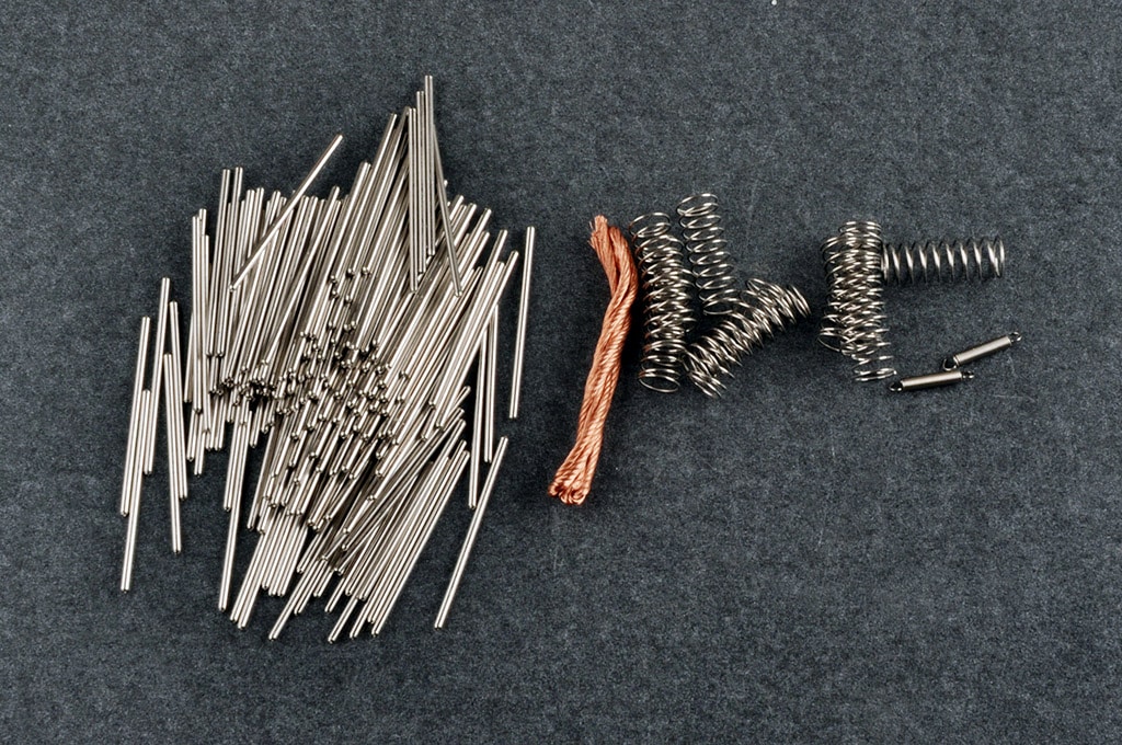 116 M4A3E8 Medium Tank WWII wT66 Tracks Metal pins for tracks, brass cable & springs