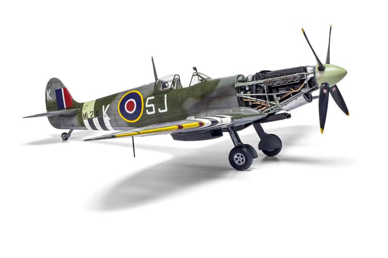 Airfix 124 scale ALL NEW Supermarine Spitfire Mk.IXc-9