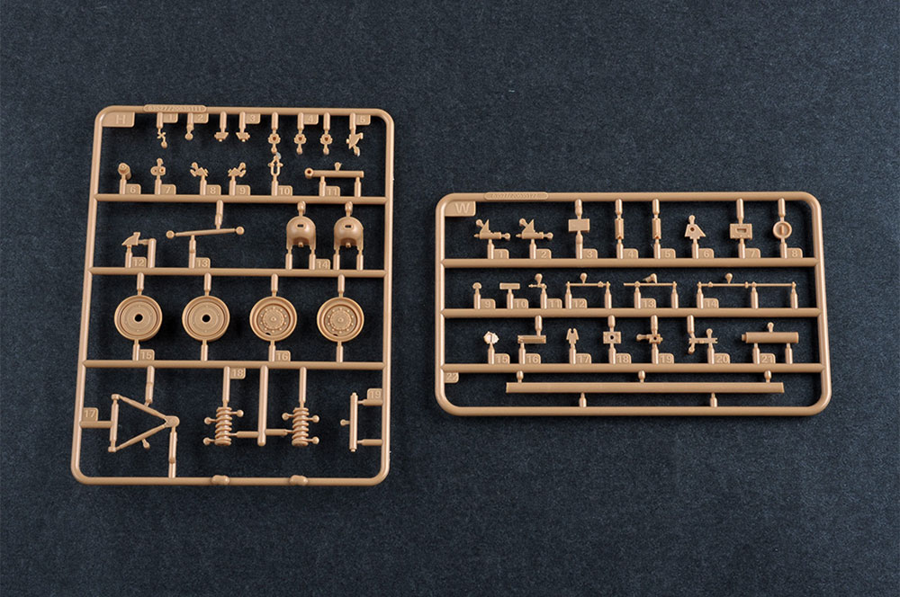 M1001-WM790-Erector-Lanucher-Trailer-Parts-12