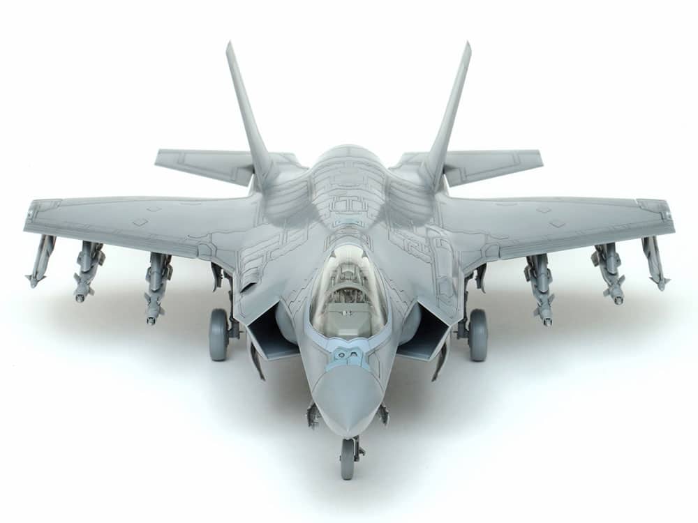 Tamiya 61124 48th scale Lockheed Martin F-35A Lightning II Front Tamiya 61124 48th scale Lockheed Martin F-35A Lightning II Front