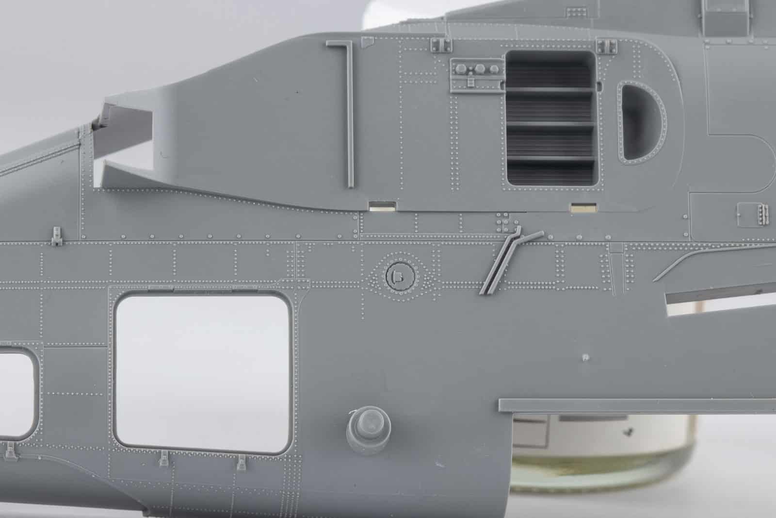 Takom-135-AH-64D-Apache-Longbow-Sprues-24