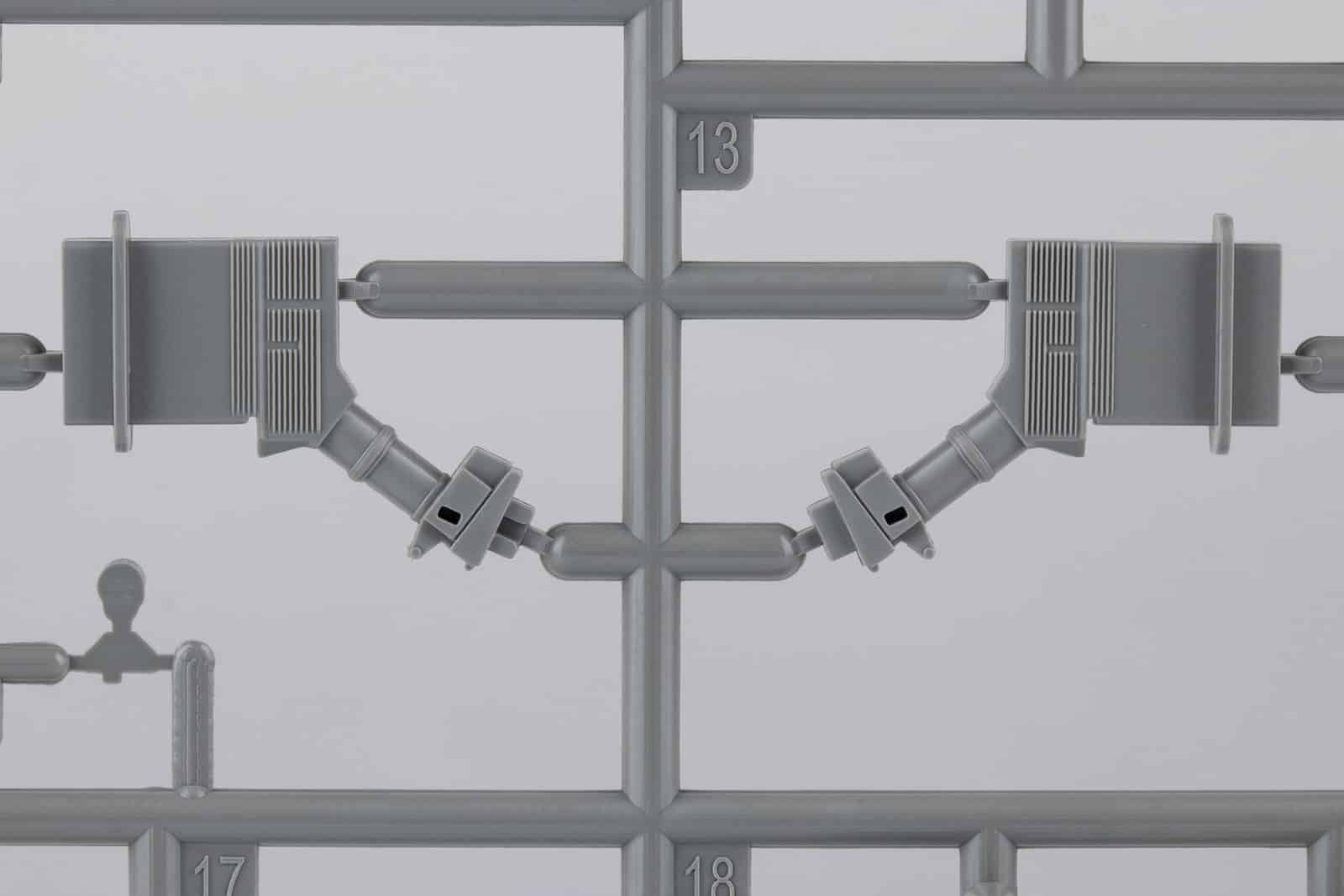 Takom-135-AH-64D-Apache-Longbow-Sprues-45