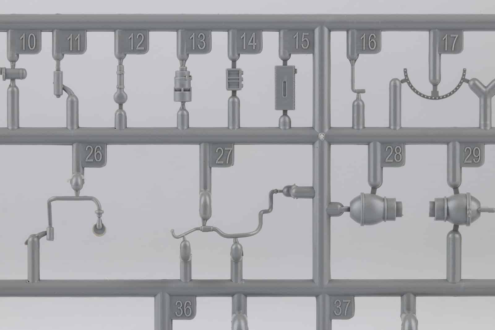 Takom-135-AH-64D-Apache-Longbow-Sprues-60