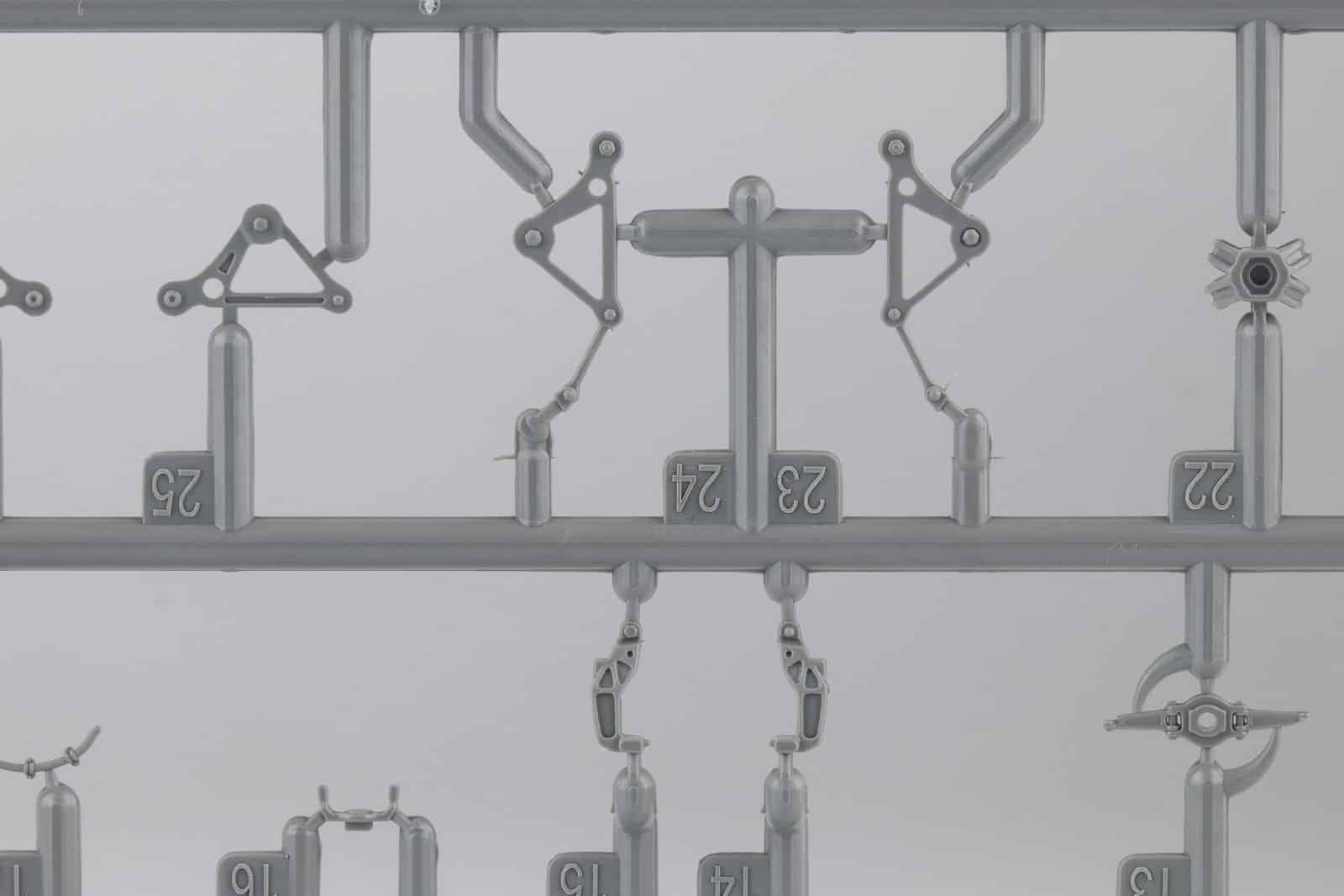 Takom-135-AH-64D-Apache-Longbow-Sprues-73