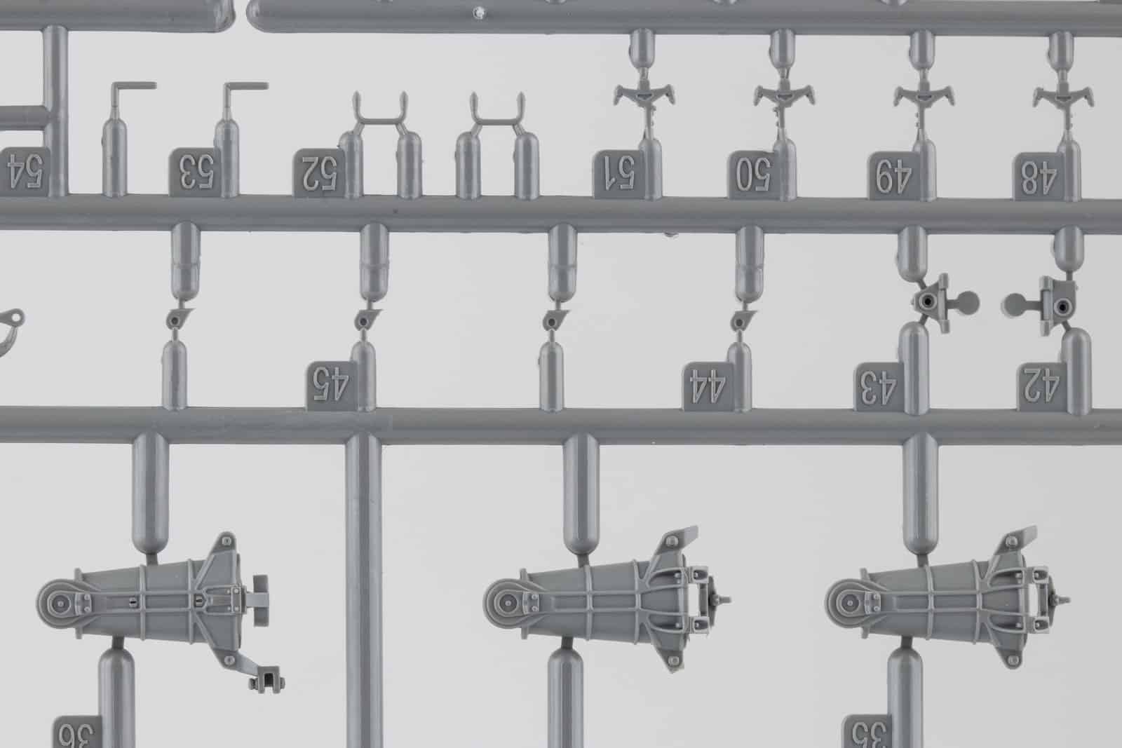 Takom-135-AH-64D-Apache-Longbow-Sprues-77