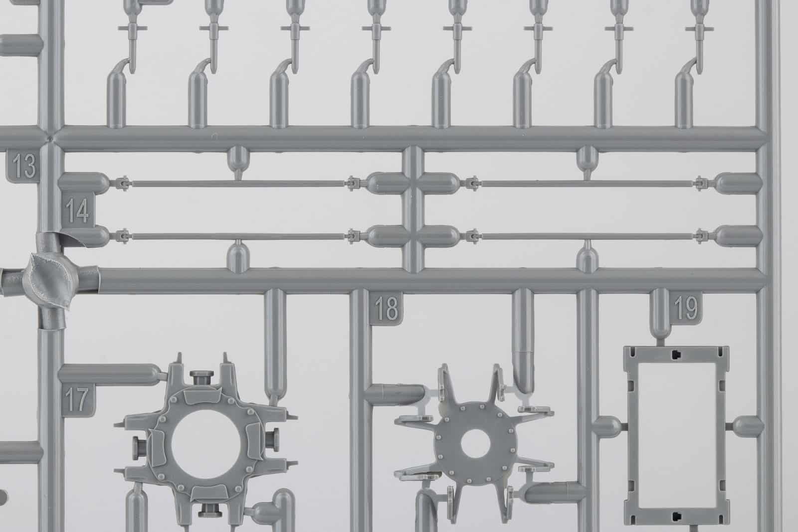 Takom-135-AH-64D-Apache-Longbow-Sprues-88