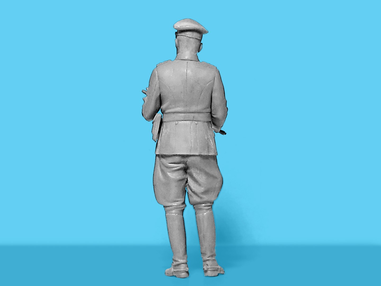 ICM 1/24 WWII German Staff Personnel-11