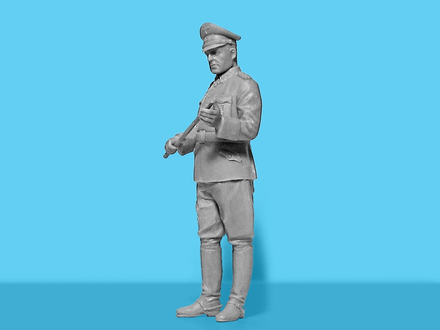 ICM 1/24 WWII German Staff Personnel-9