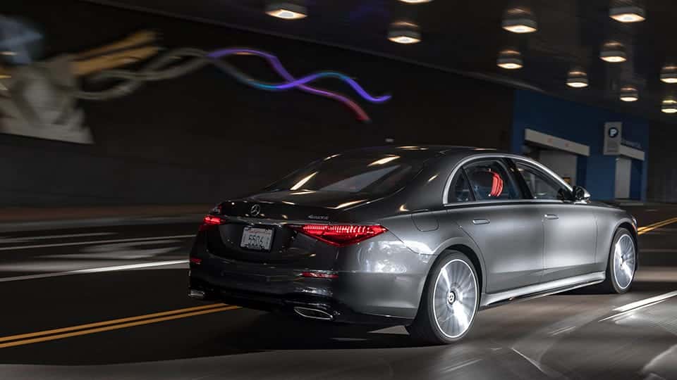 2023_Mercedes-Benz_Sclass_Gallery3