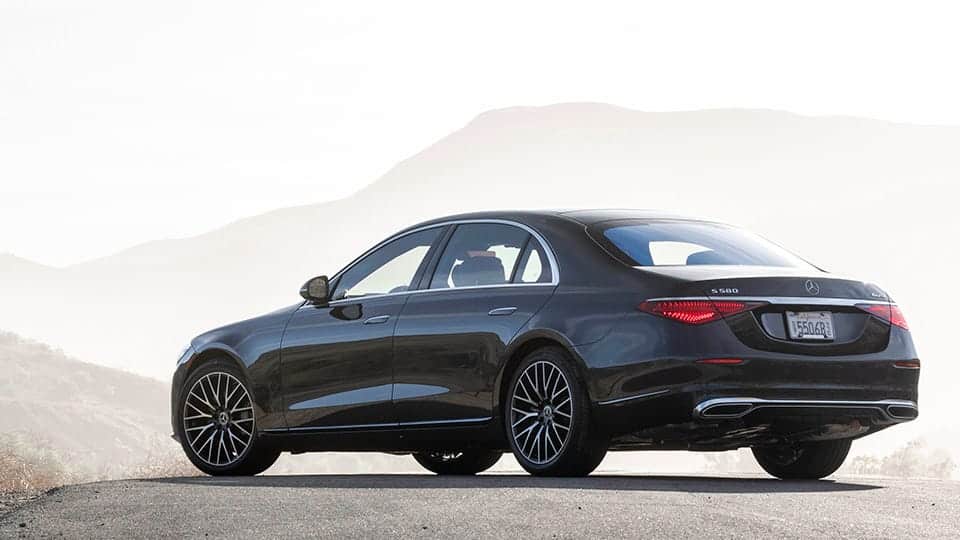 2023_Mercedes-Benz_Sclass_Gallery5