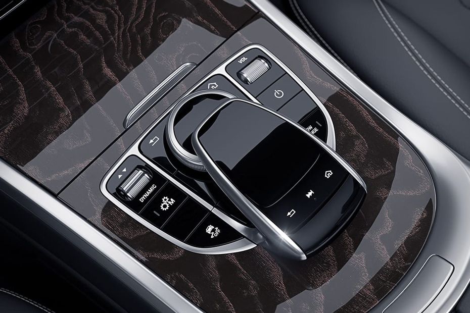 mercedes-benz-g-class-center-controls