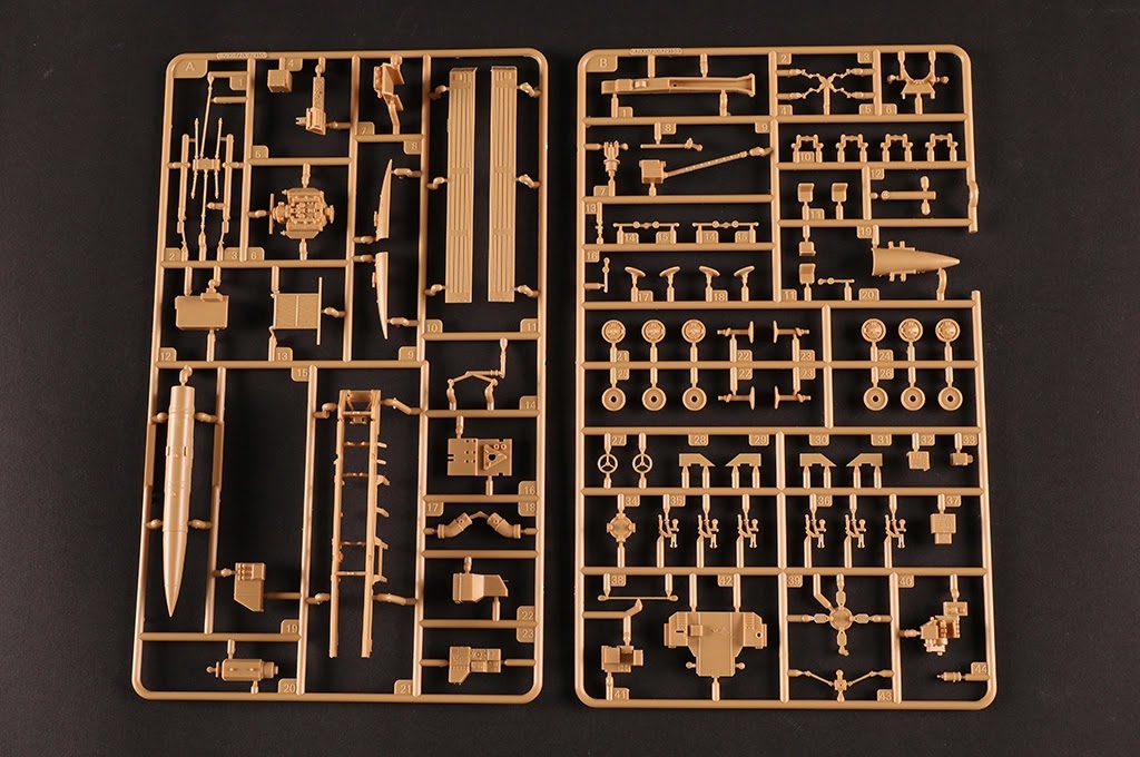 Russian 9K79 Tochka (SS-21 Scarab) IRBM Sprues-2