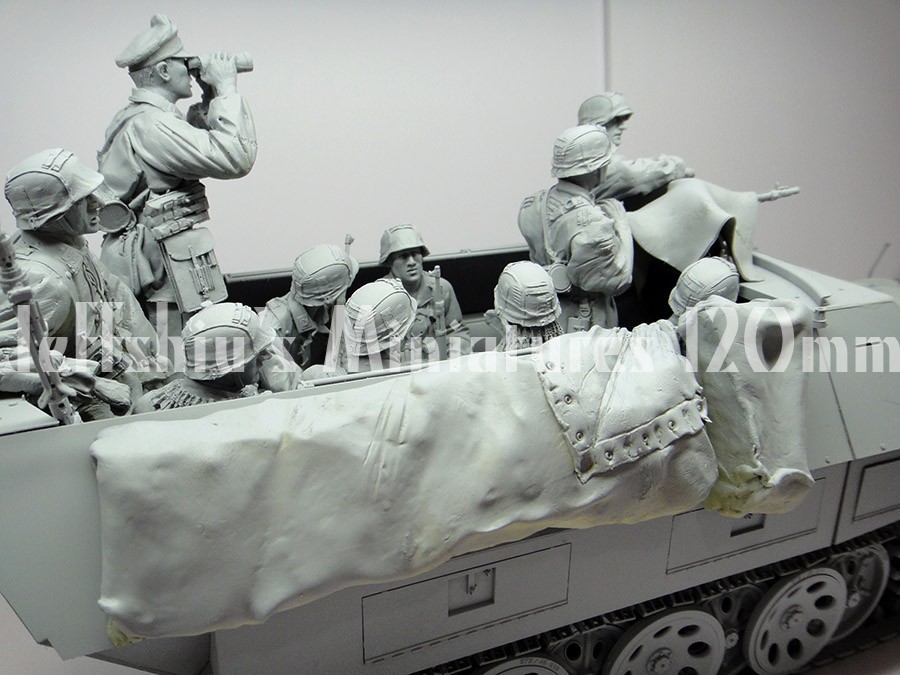 Jeffshiu's Miniatures Releases New Set of 120mm WWII German Halftrack Sd.Kfz. 251/1 Ausf D Riders-4