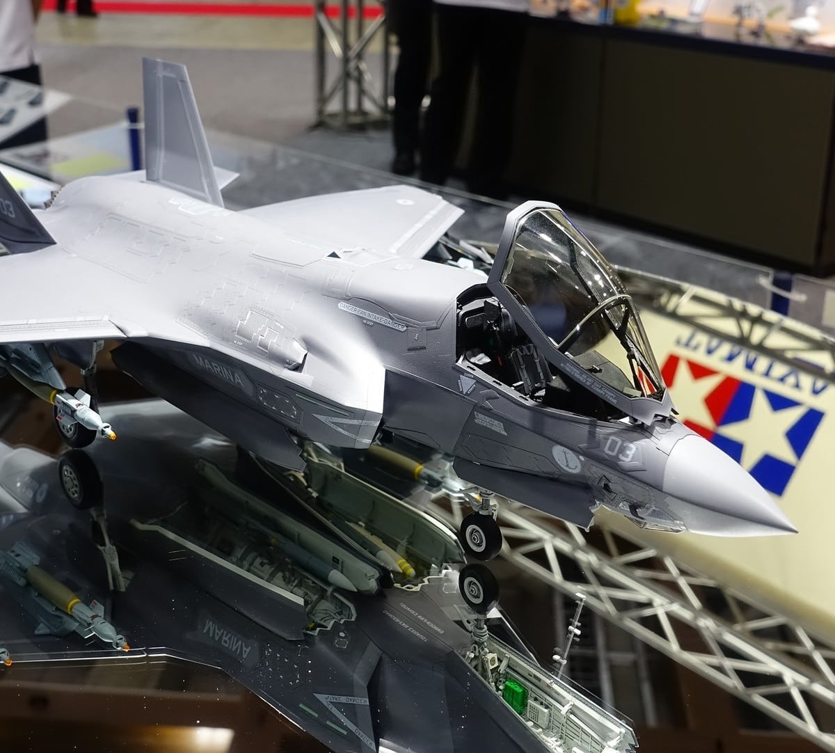 Tamiya F-35B On Display-2