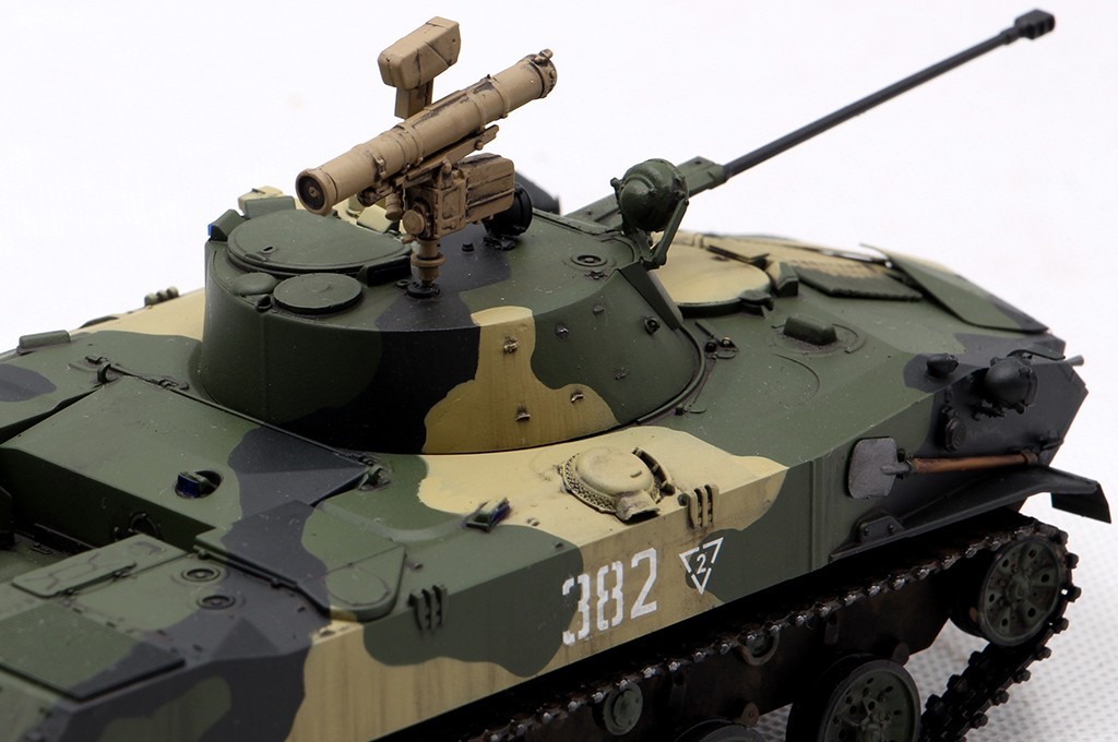 Hobby Boss: BMD-2 Airborne Infantry Fighting Vehicle Test Build-6