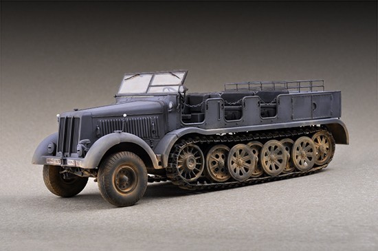 07403 Sd.Kfz.8 Schwerer Zugkraftwagen 12t (1:72)