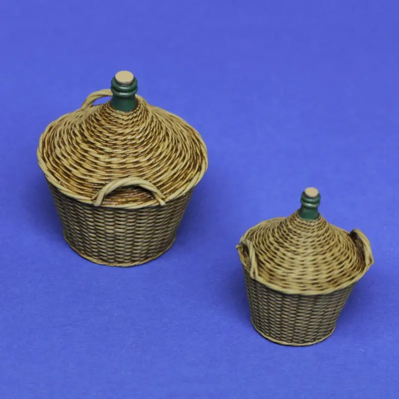 1015 Demijohn Glass (1/16 scale)