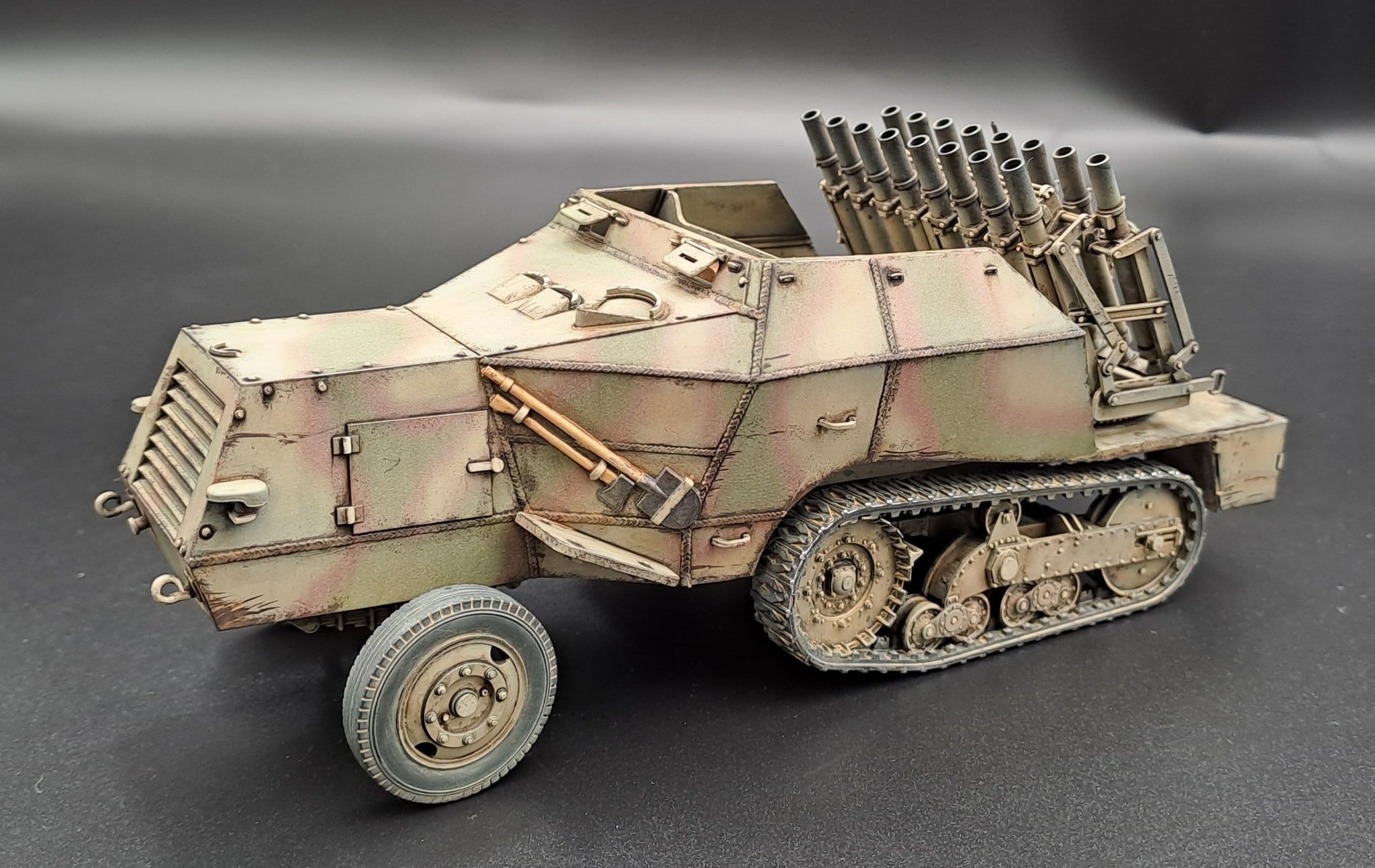 KM Model: Schwere Reihenwerfers auf Fahrgestell S 303 (f)