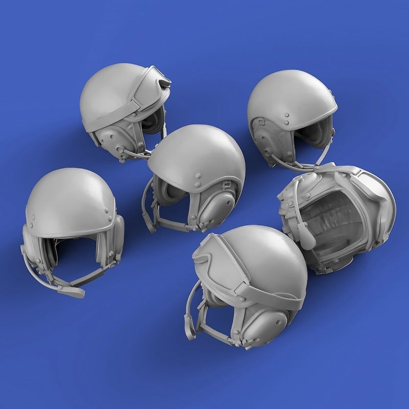 Royal Model IDF CVC Helmets set