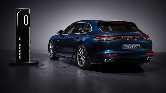 2021-porsche-panamera-12 2021 Porsche Panamera introduced-12