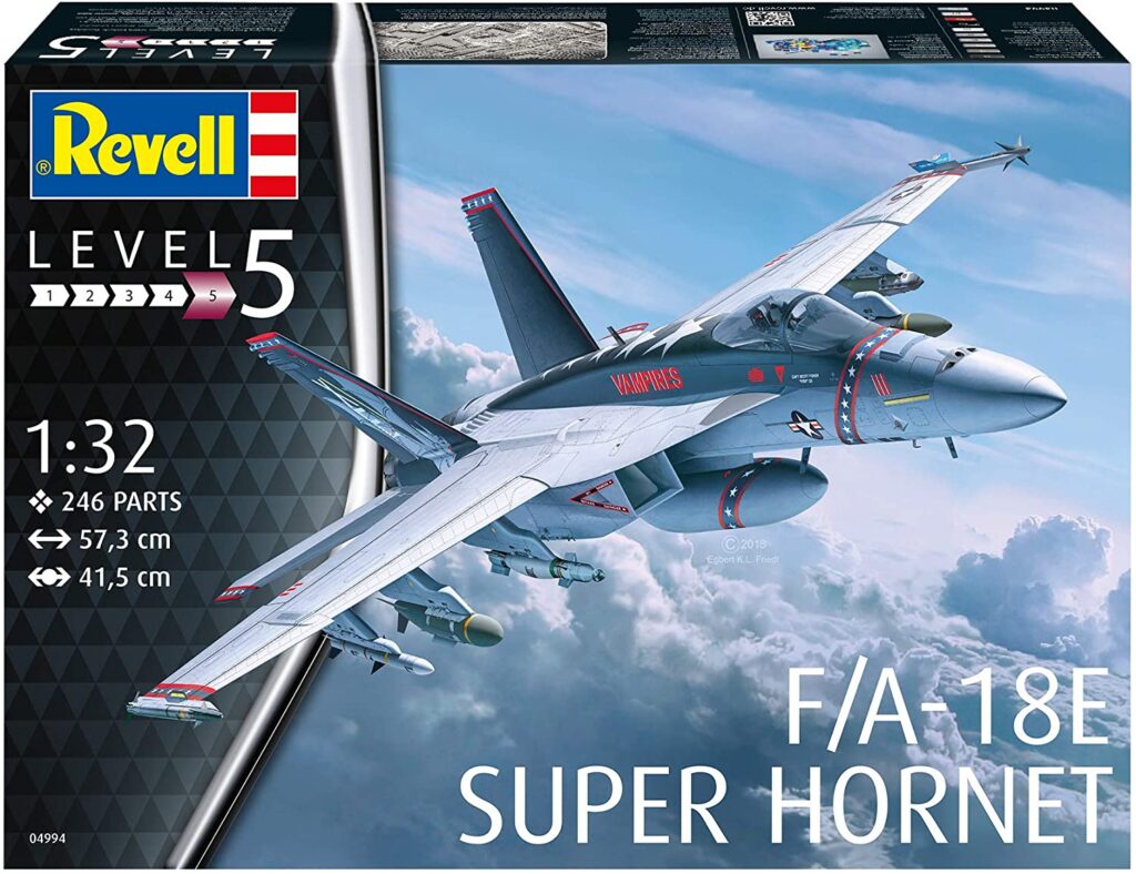 Revell 1-32 F A-18 E Super Hornet Box Revell 1-32 F A-18 E Super Hornet Box