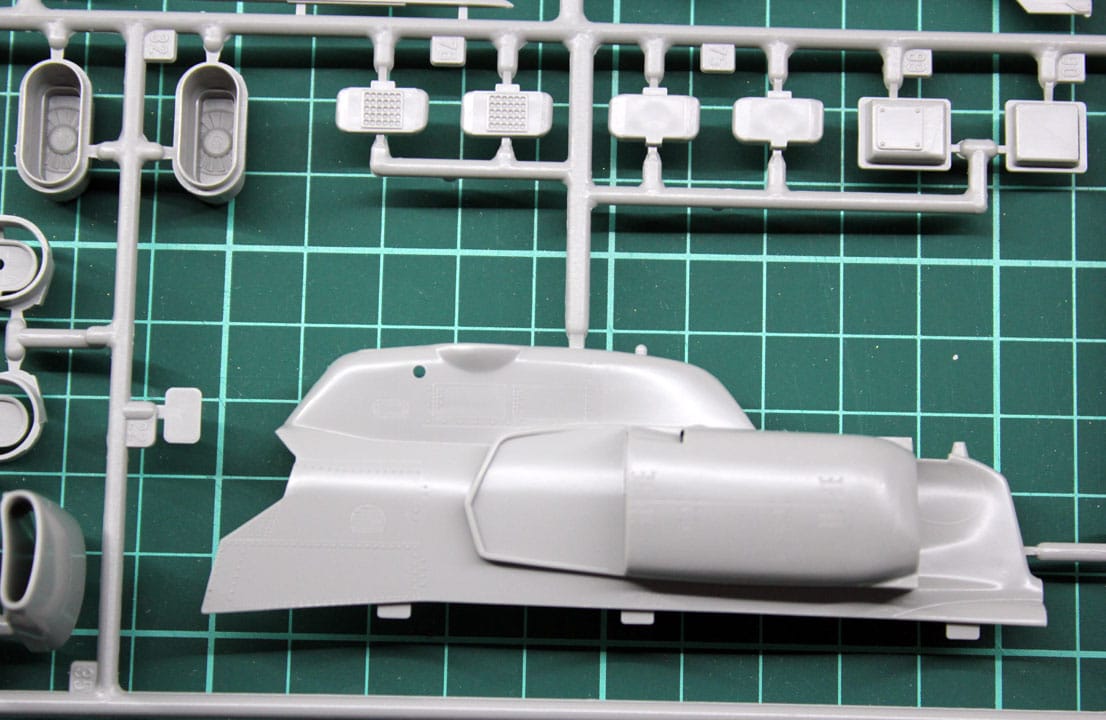 Revell-Bell-AH-1W-Super-Cobra-1-48-Review-4 Revell-Bell-AH-1W-Super-Cobra-1-48-Review-4