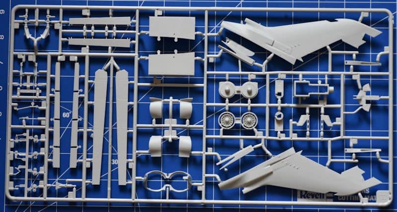 Revell-03849-Tornado_05