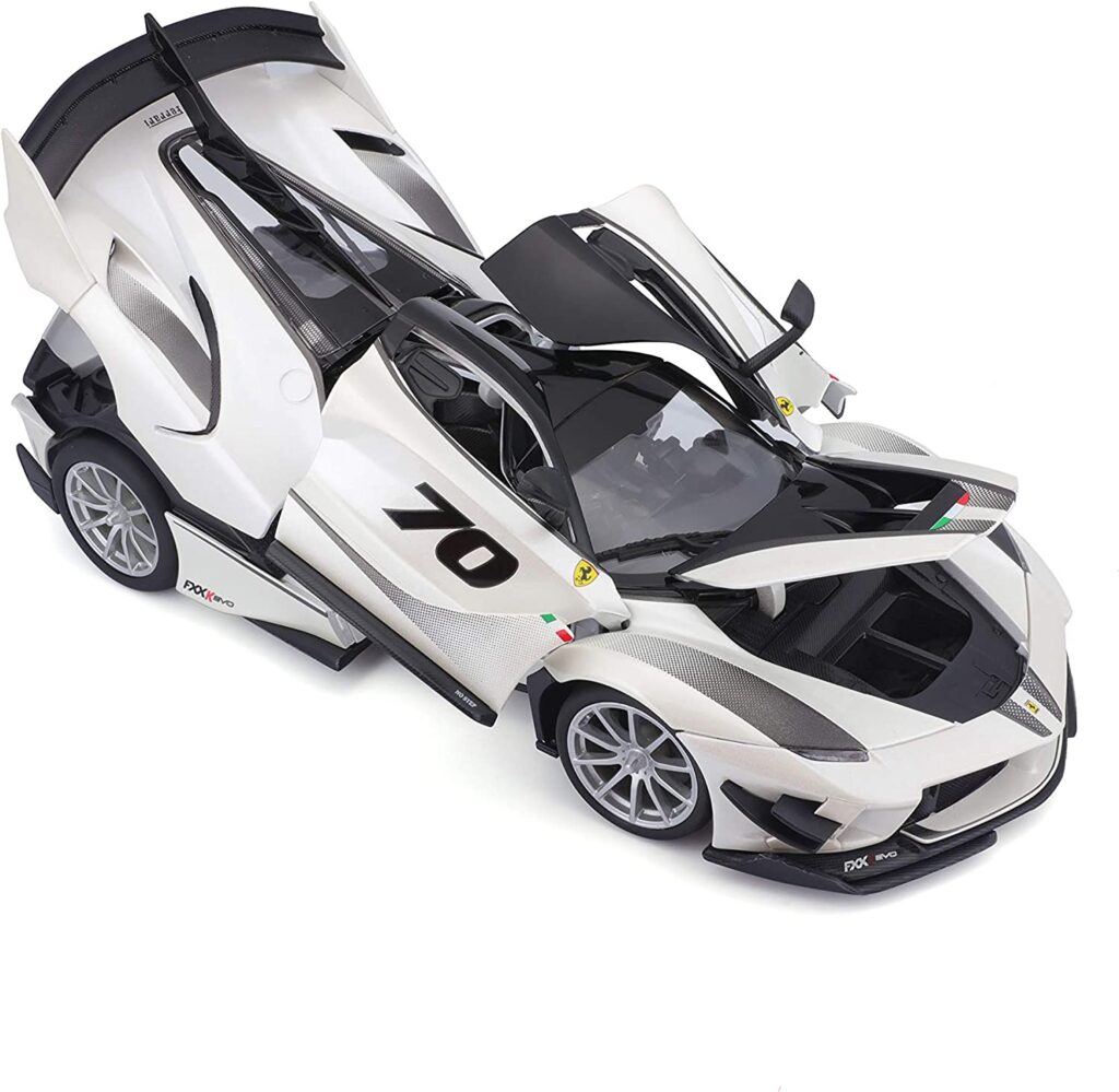 Ferrari FXX-K Evo - 118 Scale by Kyosho Open Front
