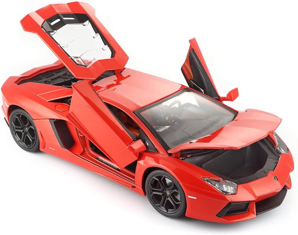 Lamborghini Aventador LP 700-4 - 1/24 Scale by Bburago Open