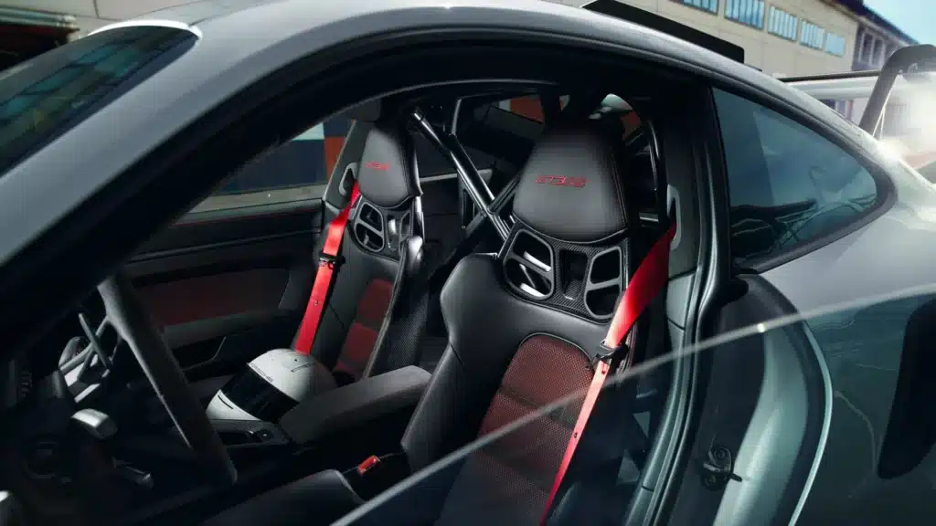 Porsche 911 GT3 RS Inside