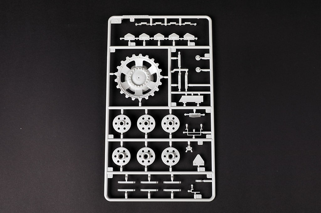 Trumpeter 116nd scale StuG.III Ausf. G Late Production (2in1) Sprues-13