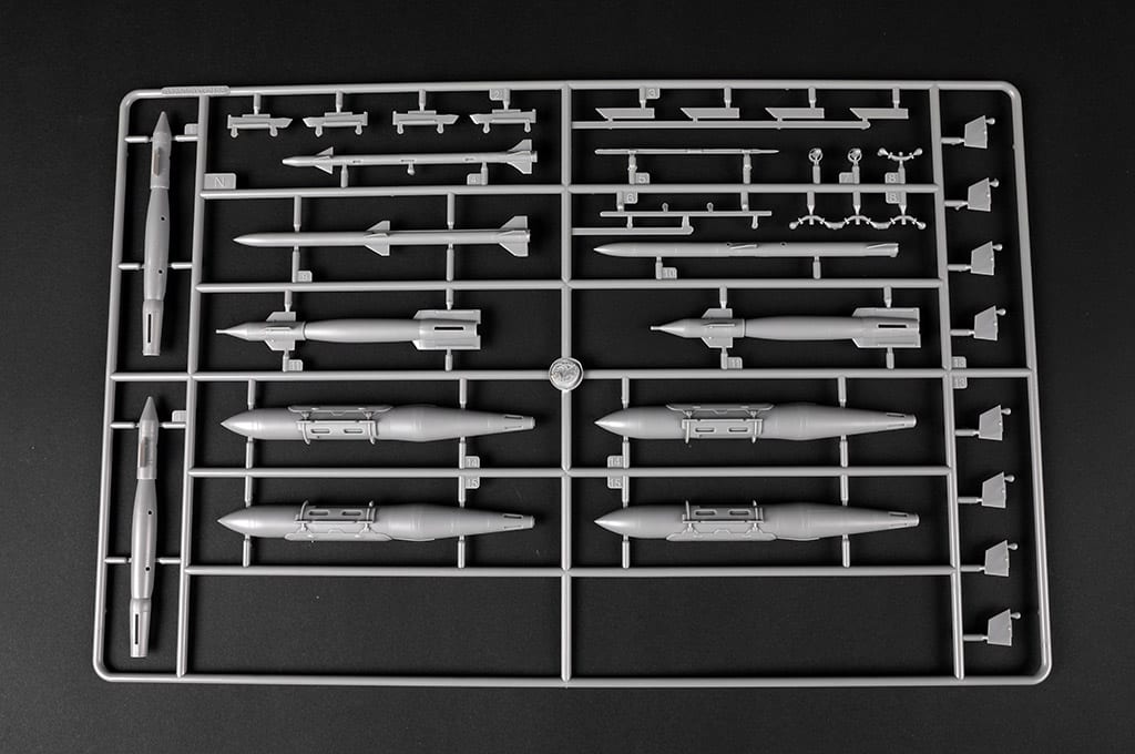 Trumpeter 132nd scale F-35A Lightning II Sprues-11