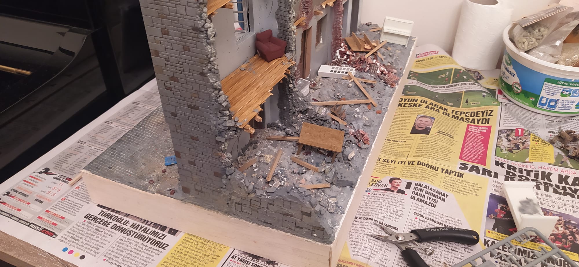 A scene from the Remagen street battles-13