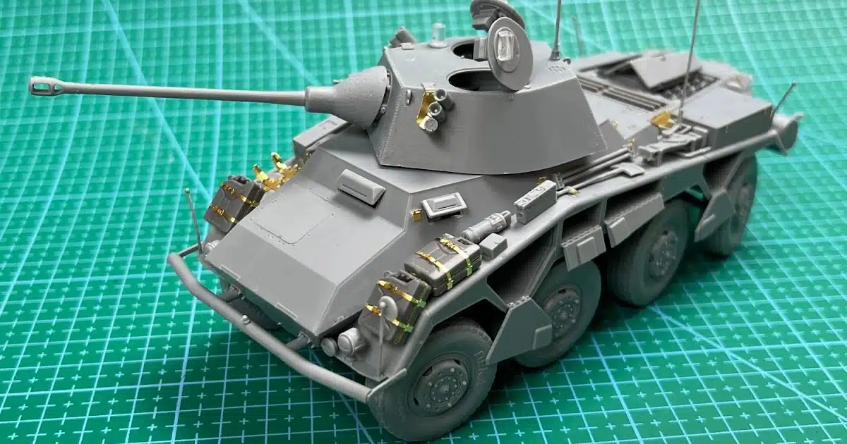 35th scale Sd.Kfz. 234/2 "Puma" Schwerer Panzerspähwagen full interior kit from MiniArt.