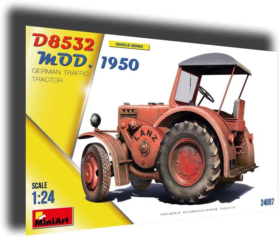 Miniart 24007-1/24 German Traffic Traktor Plastic
