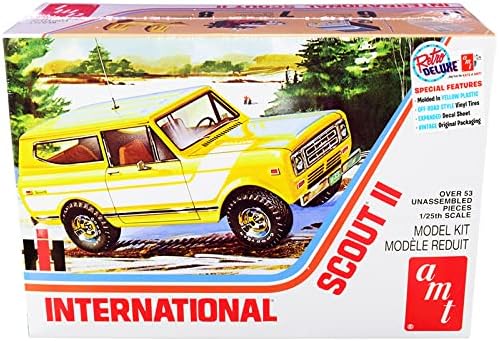 Skill 2 Model kit IH International Harvester scout II 1/25 scale Model from AMT